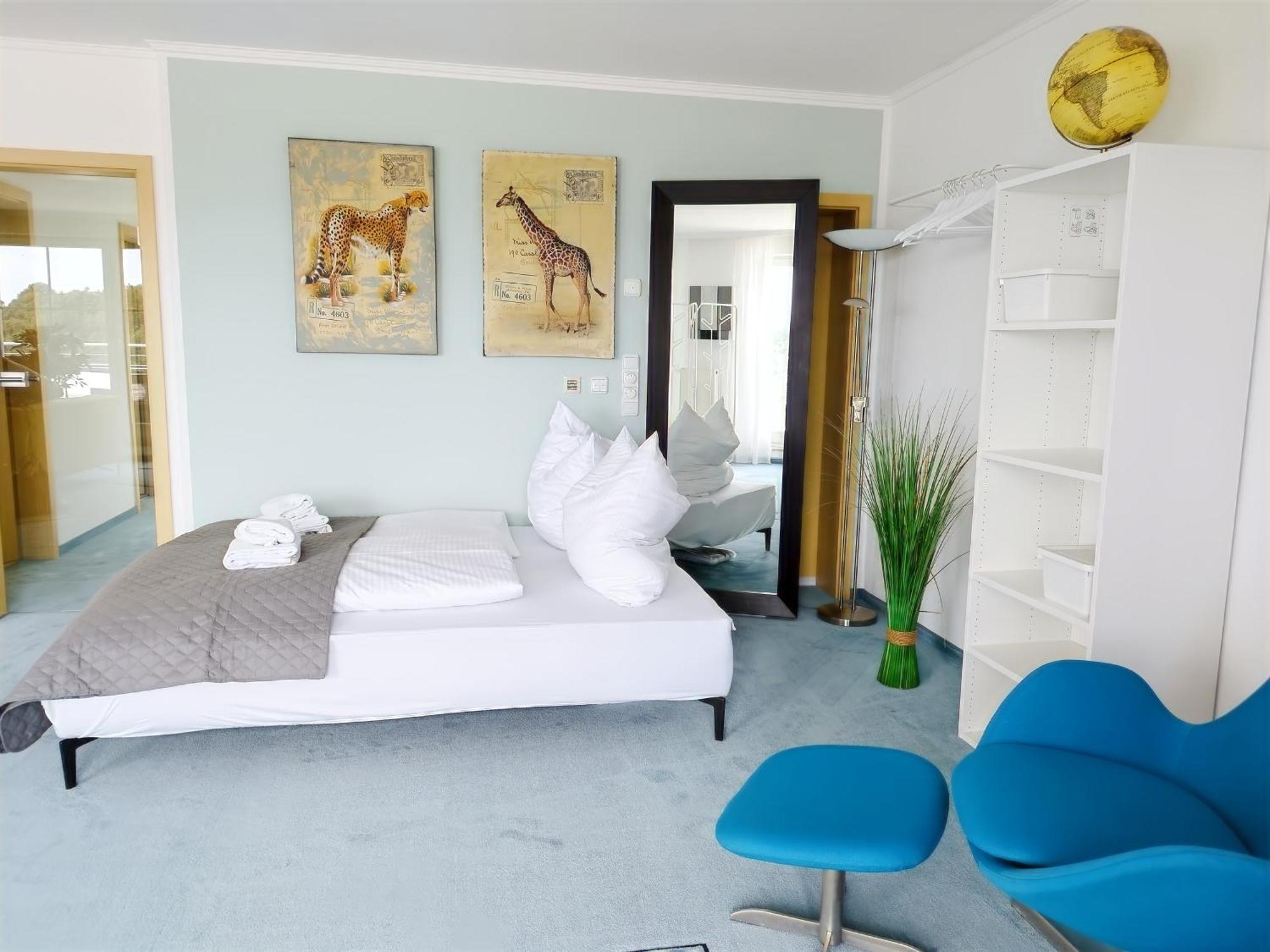 Seeblickapartment Fuer Bis Zu 12, Nuernberg & Schwabach In 30-35 Minuten Zu Erreichen, Sauna, Arbeitsplatz, Dachterrasse & Grill Spalt Eksteriør billede